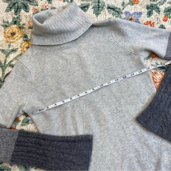 Emma Sofia 100% Cashmere Turtleneck Sweater Knit Bell Sleeve Y2K XS - Picture 3 of 6